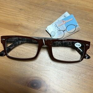 BRAND NEW reading glasses